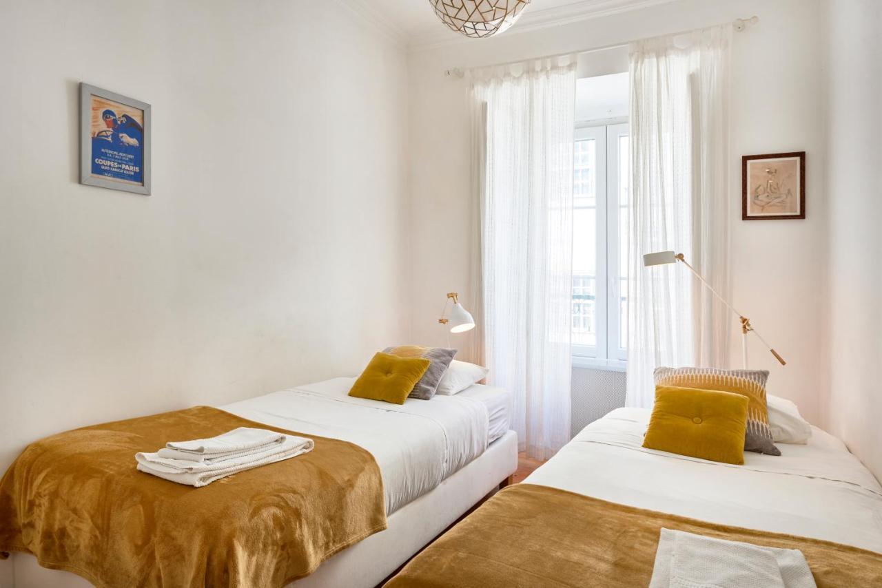 Spacious Bairro Alto Apartment With Courtyard, By Timecooler Lisboa Exteriér fotografie