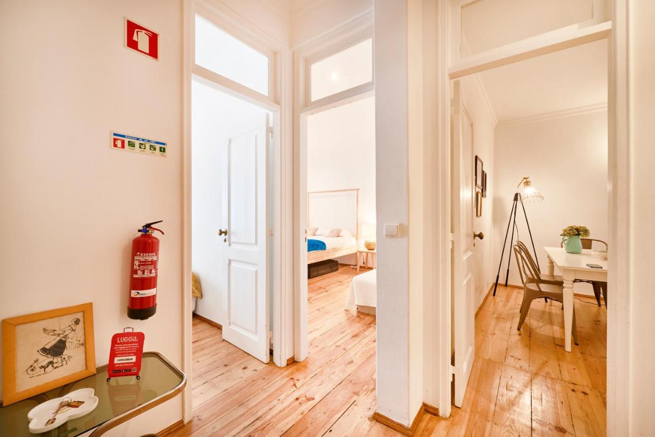 Spacious Bairro Alto Apartment With Courtyard, By Timecooler Lisboa Exteriér fotografie