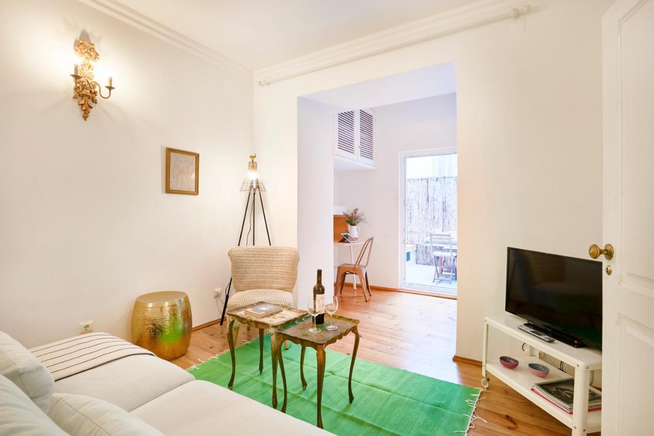 Spacious Bairro Alto Apartment With Courtyard, By Timecooler Lisboa Exteriér fotografie